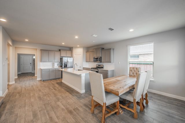 1404 Fremont Trail, Cleburne, TX 76033