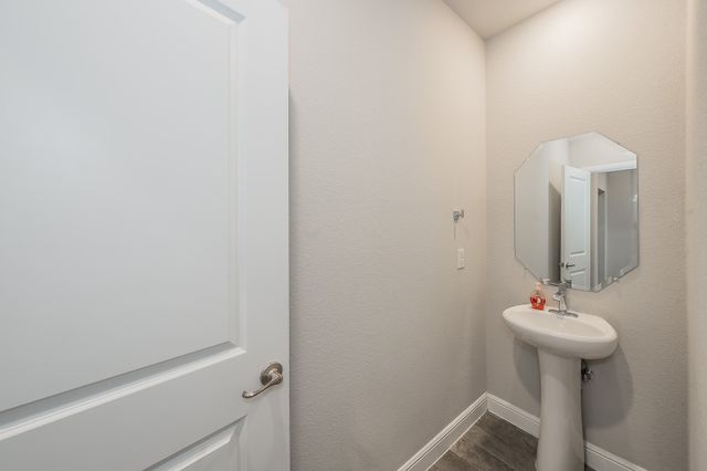 1404 Fremont Trail, Cleburne, TX 76033