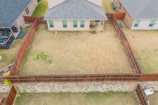 1404 Fremont Trail, Cleburne, TX 76033