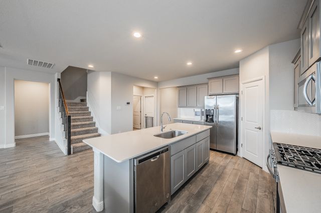 1404 Fremont Trail, Cleburne, TX 76033