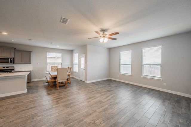 1404 Fremont Trail, Cleburne, TX 76033