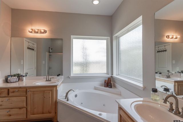 14641 Gracie Lane, Brownsboro, TX 75756