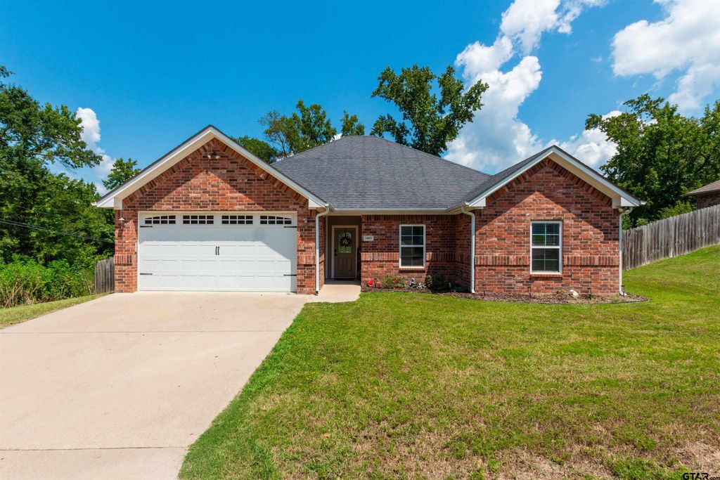 14641 Gracie Lane, Brownsboro, TX 75756