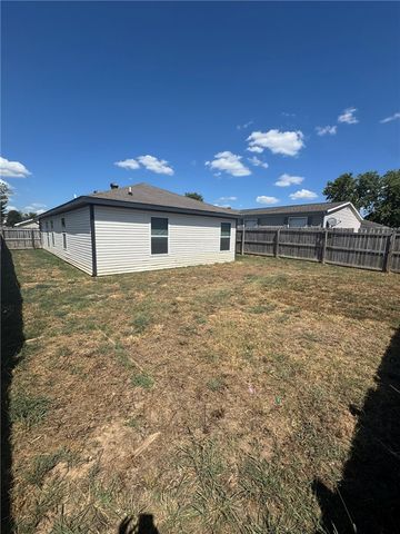 2729 Lenox Court, Springdale, AR 72764