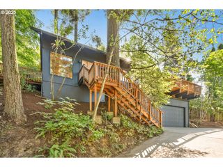 4130 Sw CHESAPEAK Ave, Portland, OR 97239