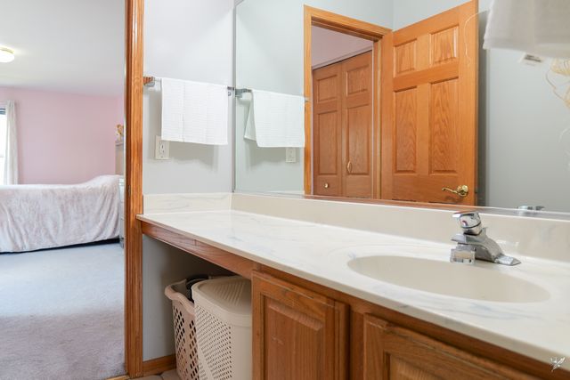 2212 Caton Ridge Drive, Plainfield, IL 60586