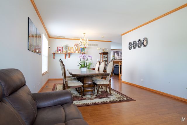2212 Caton Ridge Drive, Plainfield, IL 60586
