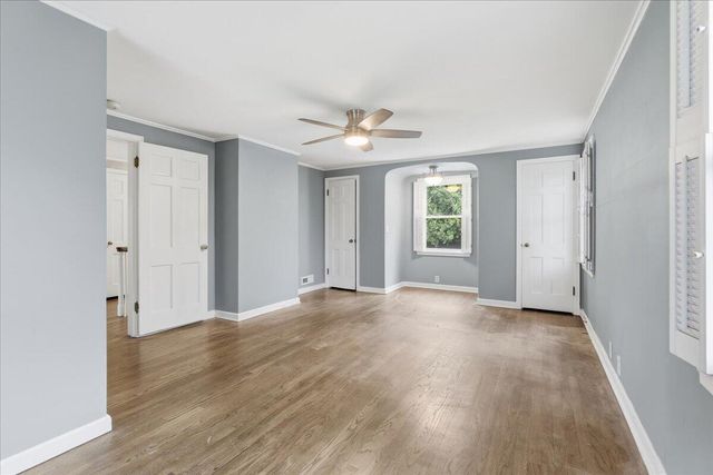 1239 CRESCENT Drive, Council Bluffs, IA 51503