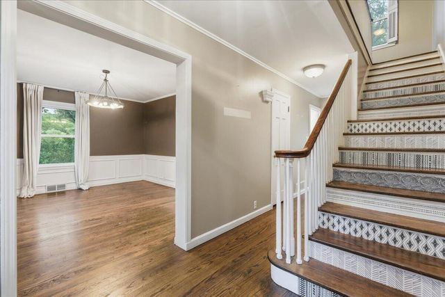 1239 CRESCENT Drive, Council Bluffs, IA 51503