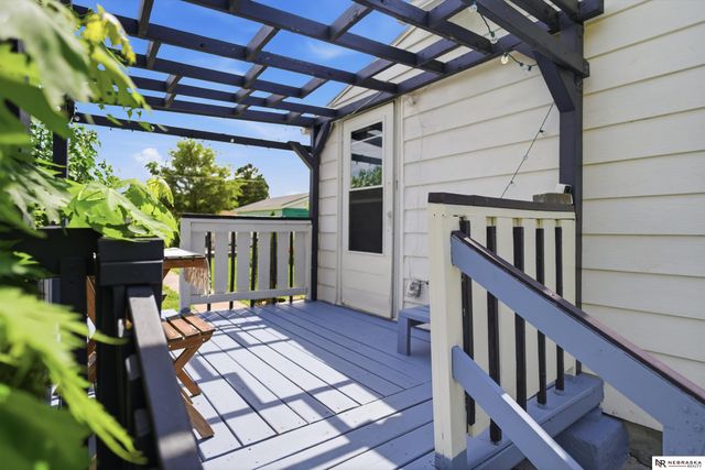 3621 V Street, Omaha, NE 68107