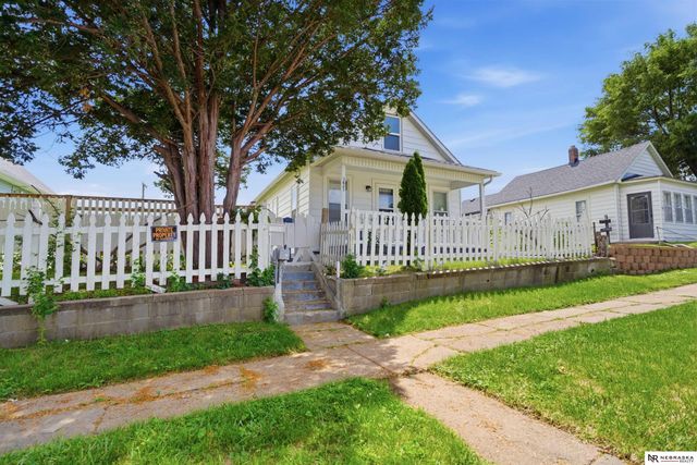 3621 V Street, Omaha, NE 68107