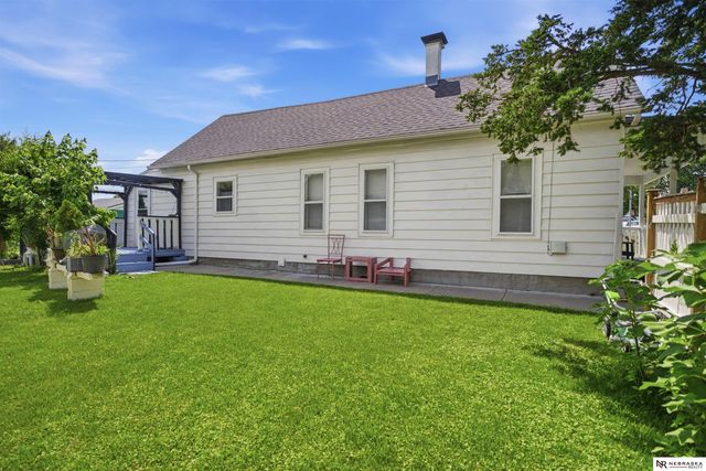 3621 V Street, Omaha, NE 68107