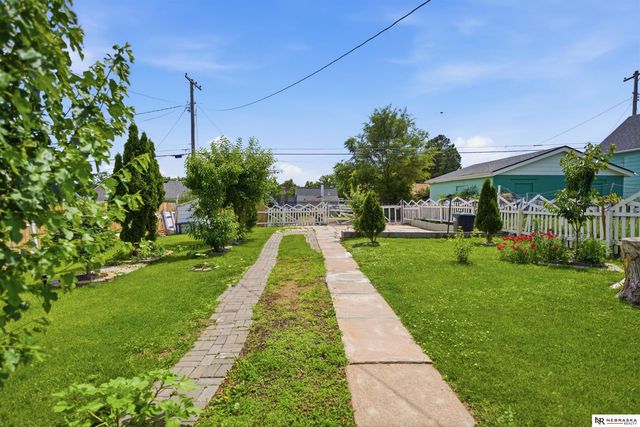 3621 V Street, Omaha, NE 68107