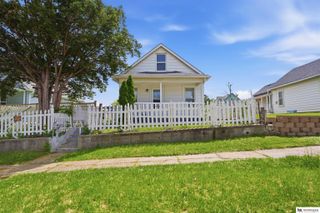3621 V Street, Omaha, NE 68107