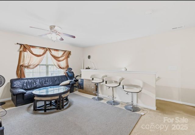 2803 Old House Circle, Matthews, NC 28105