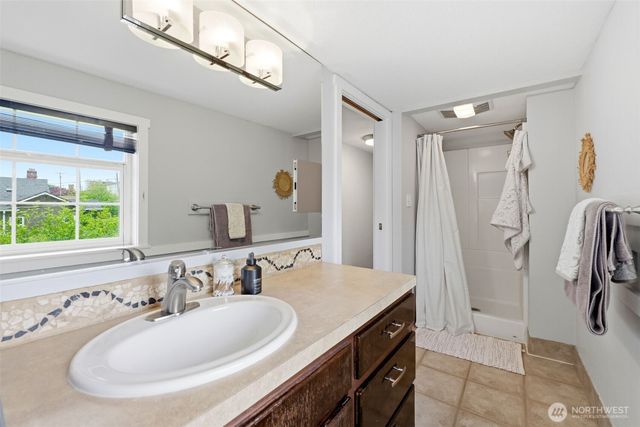 4202 N 27th Street, Tacoma, WA 98407