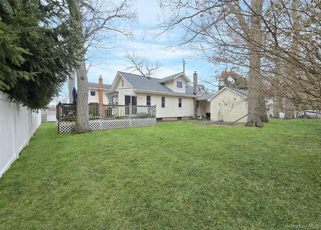 473 Michigan Street, Ronkonkoma, NY 11779