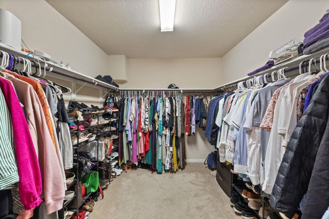 209 Anderson ST, Hutto, TX 78634