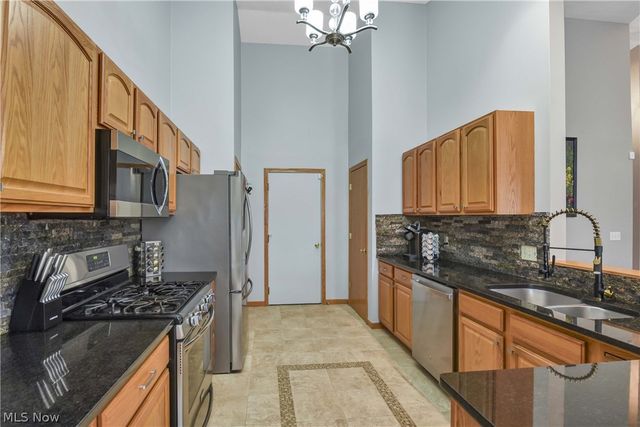 4521 Newkirk Drive, Brunswick, OH 44212