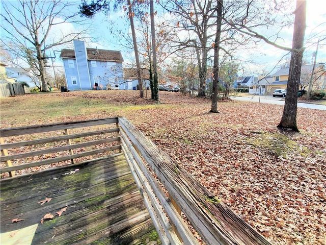 524 Julius Drive, Stone Mountain, GA 30087