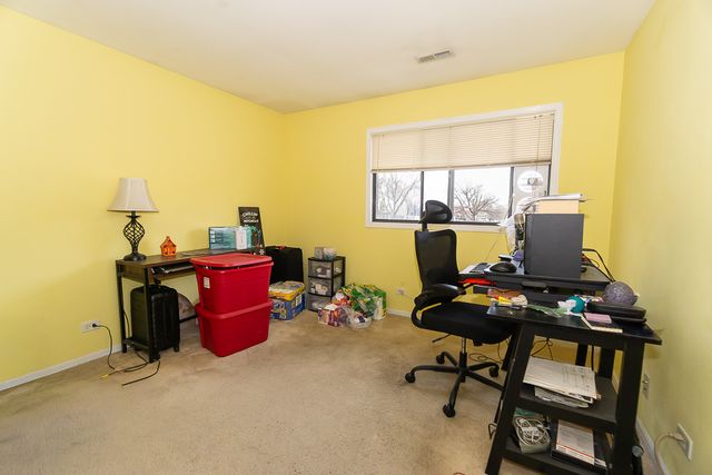 381 S Collins Street B, South Elgin, IL 60177