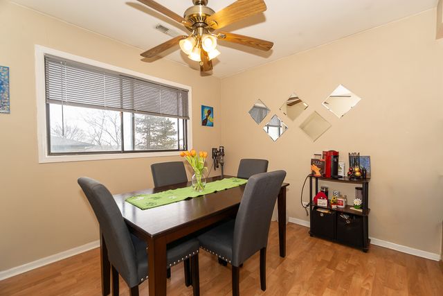 381 S Collins Street B, South Elgin, IL 60177