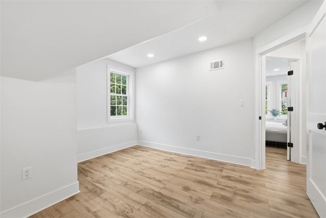 4978 S Pioneer Road, Hampton, PA 15044