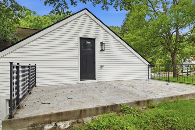4978 S Pioneer Road, Hampton, PA 15044