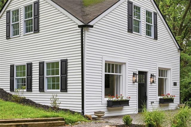 4978 S Pioneer Road, Hampton, PA 15044