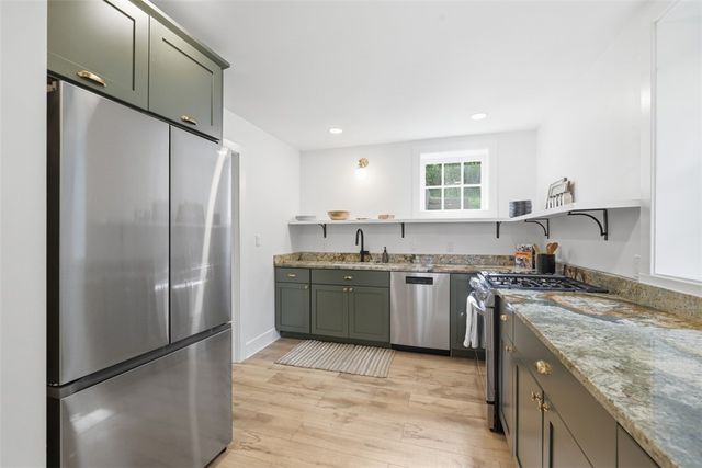 4978 S Pioneer Road, Hampton, PA 15044
