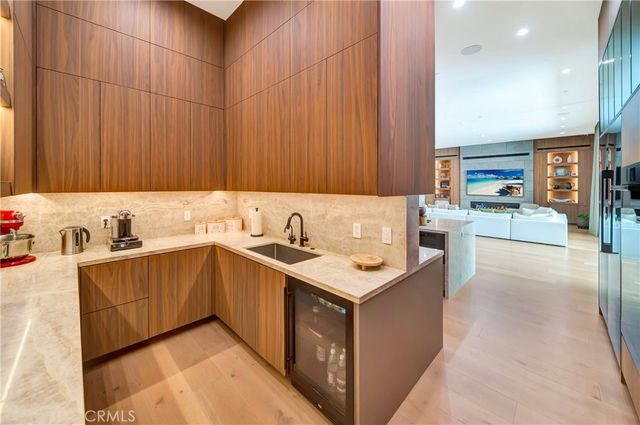 5507 Vanalden, Tarzana, CA 91356