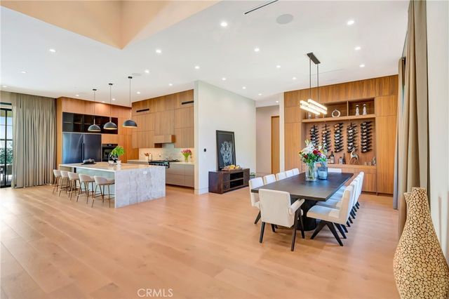 5507 Vanalden, Tarzana, CA 91356