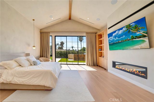 5507 Vanalden, Tarzana, CA 91356