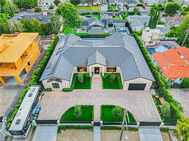 5507 Vanalden, Tarzana, CA 91356