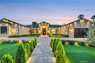 5507 Vanalden, Tarzana, CA 91356