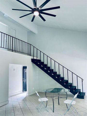 4733 Huron Dr, Pensacola, FL 32507