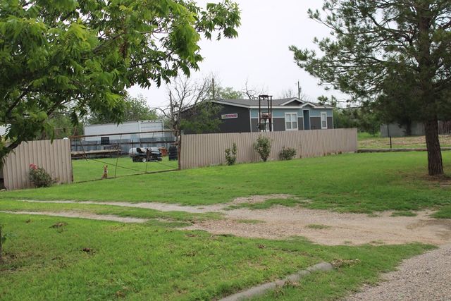 600 13th Street, Ballinger, TX 76821