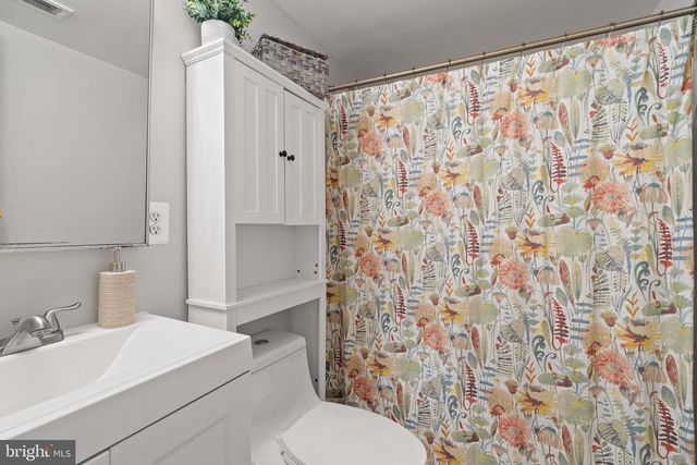 1469-B N VAN DORN ST, Alexandria, VA 22304