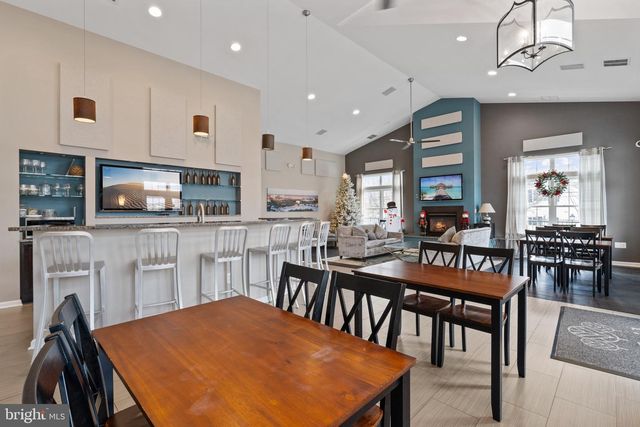 1469-B N VAN DORN ST, Alexandria, VA 22304