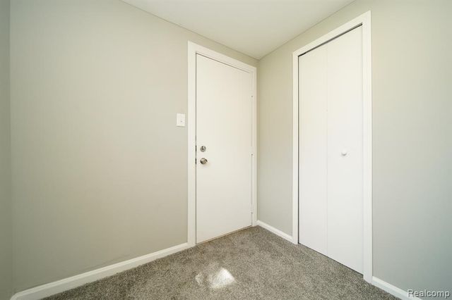 36807 Jefferson Avenue, Harrison Twp, MI 48045