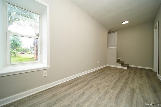 36807 Jefferson Avenue, Harrison Twp, MI 48045