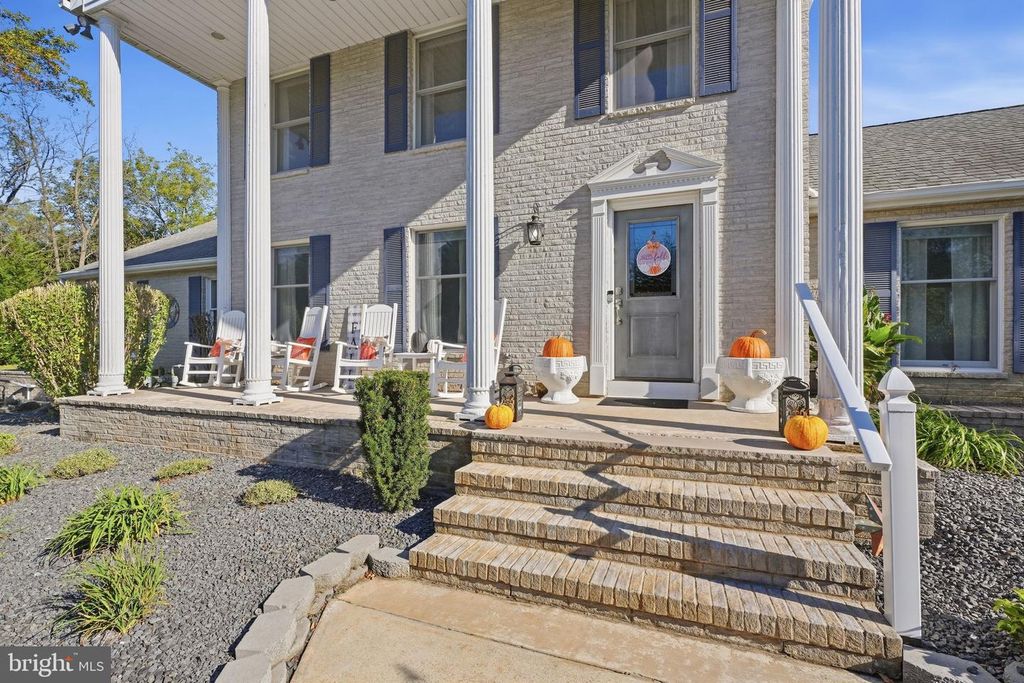 827 WRIGHTSTOWN RD, COLUMBUS, NJ 08022 — photo 2