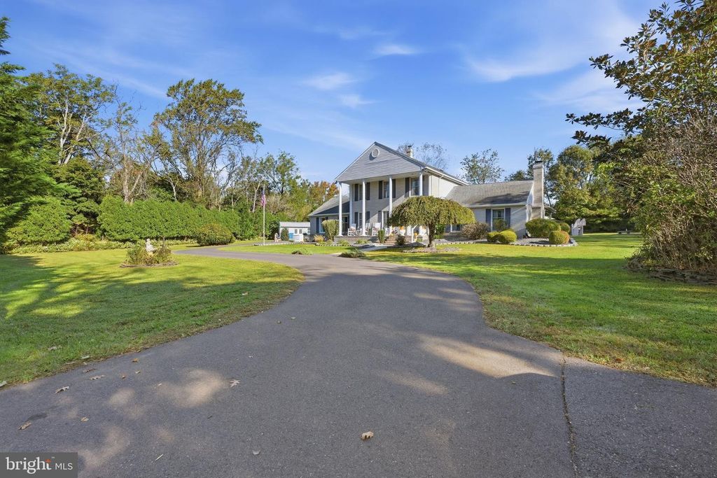 827 WRIGHTSTOWN RD, COLUMBUS, NJ 08022 — photo 4