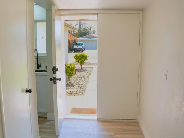 3326 W Fairview Avenue, Visalia, CA 93277