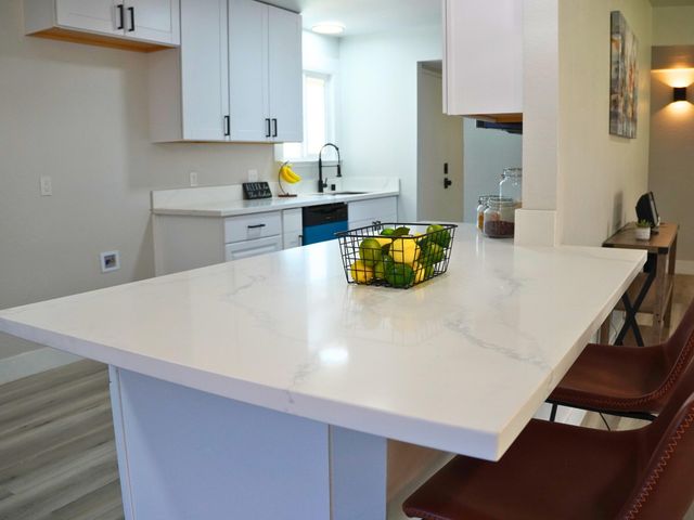 3326 W Fairview Avenue, Visalia, CA 93277