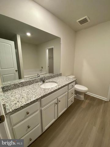 25 CRANSTON CT, Falling Waters, WV 25419