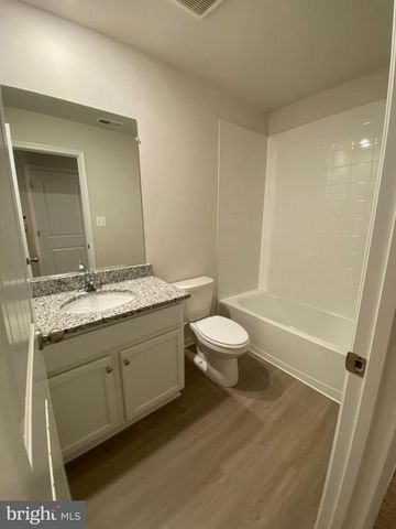 25 CRANSTON CT, Falling Waters, WV 25419