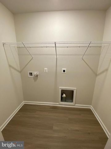 25 CRANSTON CT, Falling Waters, WV 25419