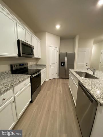 25 CRANSTON CT, Falling Waters, WV 25419