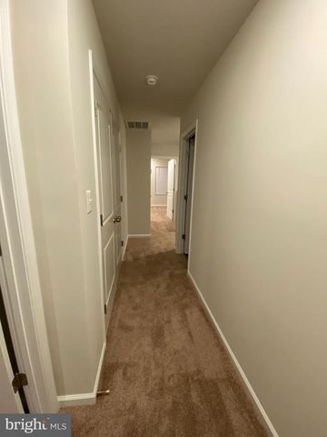 25 CRANSTON CT, Falling Waters, WV 25419